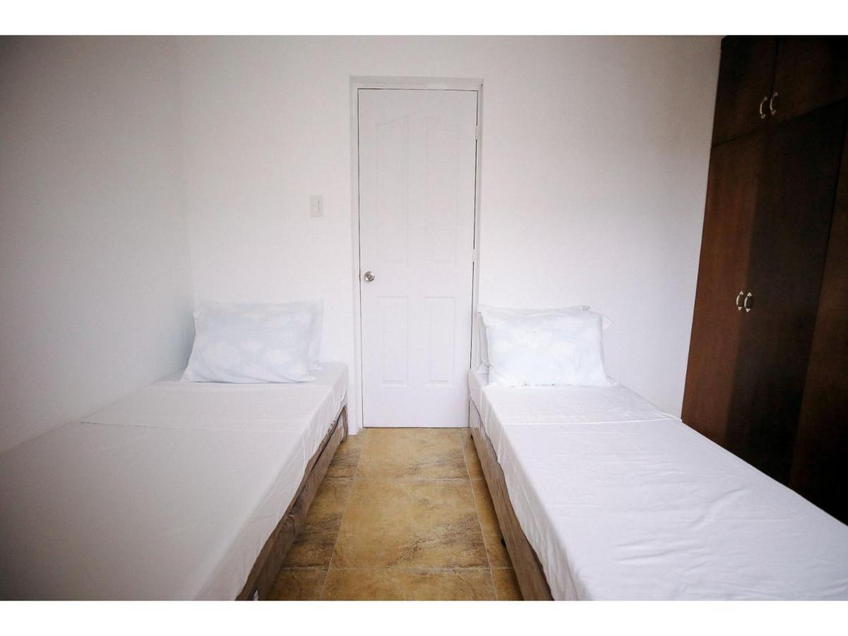 Oyo 789 Abn Residences Bacolod Extérieur photo